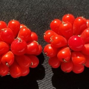 Vintage red wired beaded cluster clip on earrings